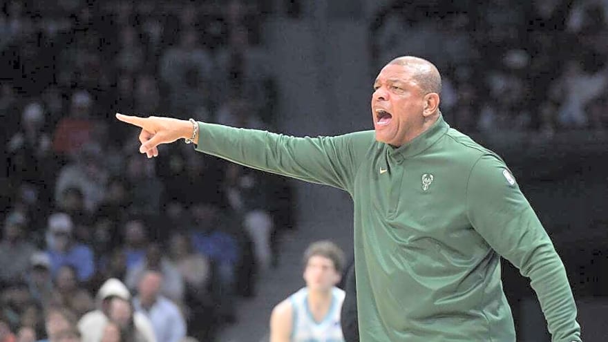 Giannis Antetokounmpo efficiently scores 37 points, Bucks dispatch Kings