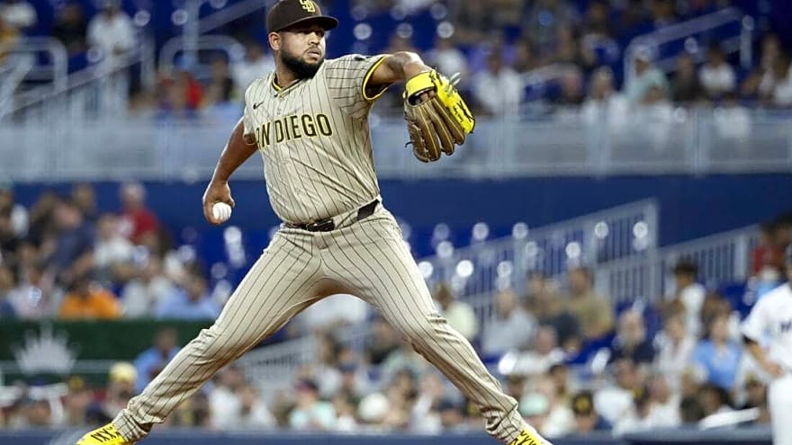 Padres&#39; bullpen shuts down Marlins