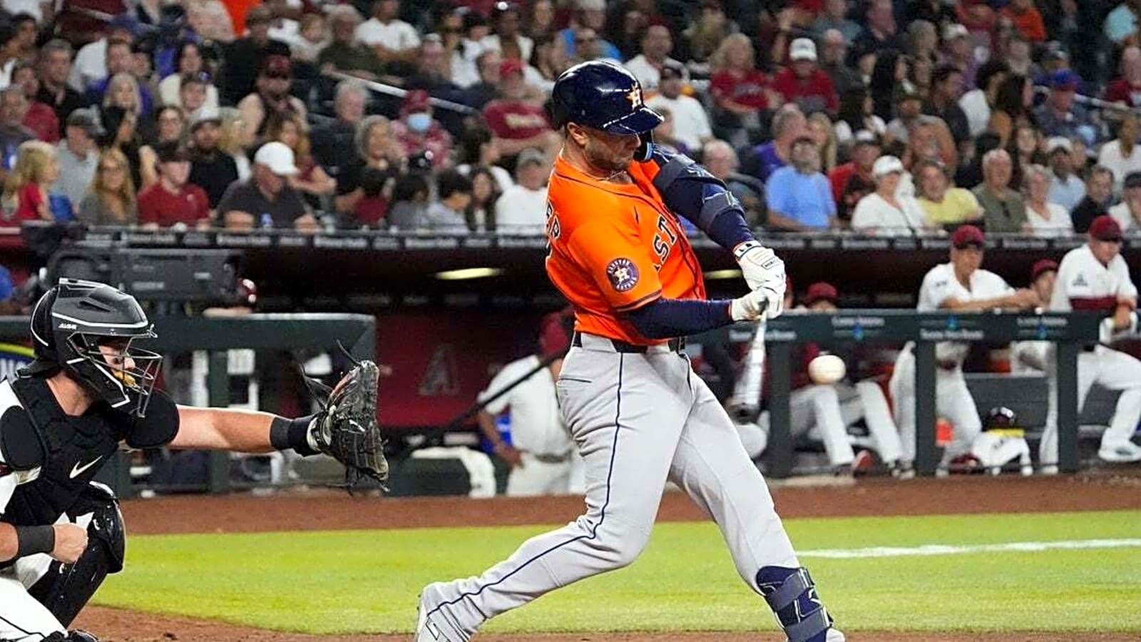 Streaking Astros open series against stumbling A&#39;s