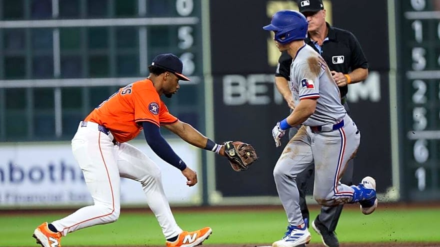 Astros walk-off Rangers in 11th to halt 4-game skid