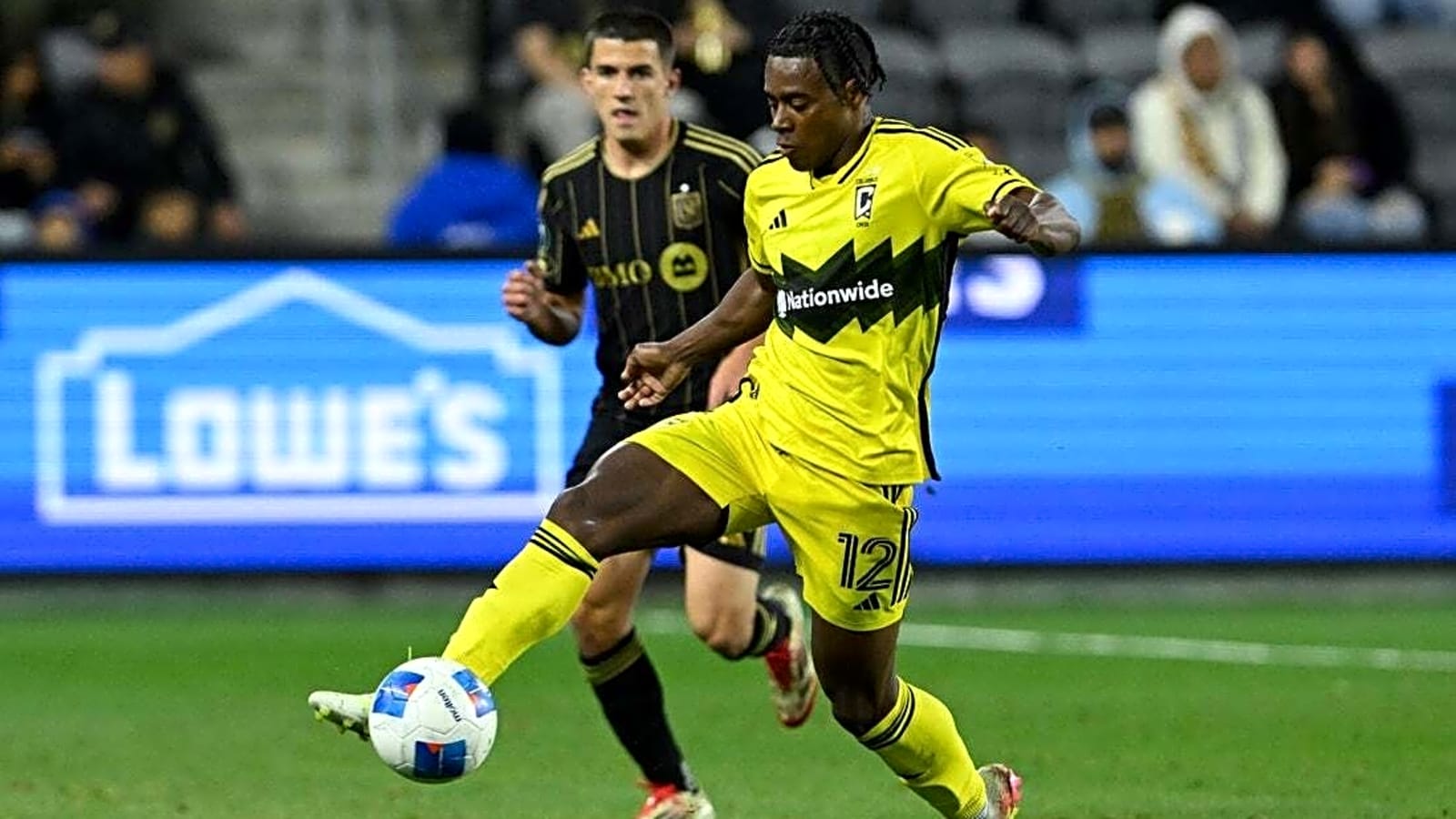Quakes acquire D DeJuan Jones from Crew