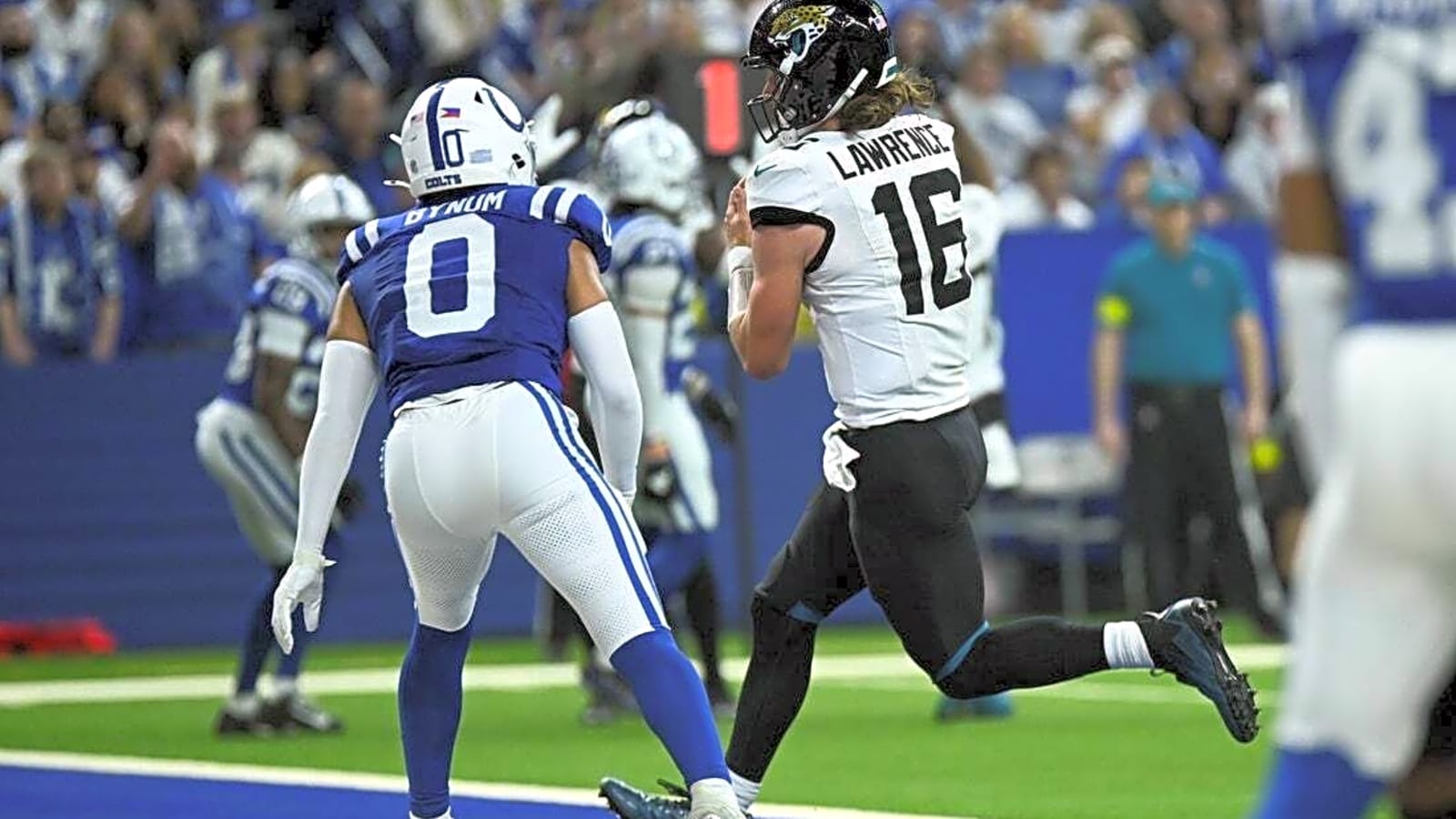 Jaguars beat plummeting Colts to notch seventh straight W