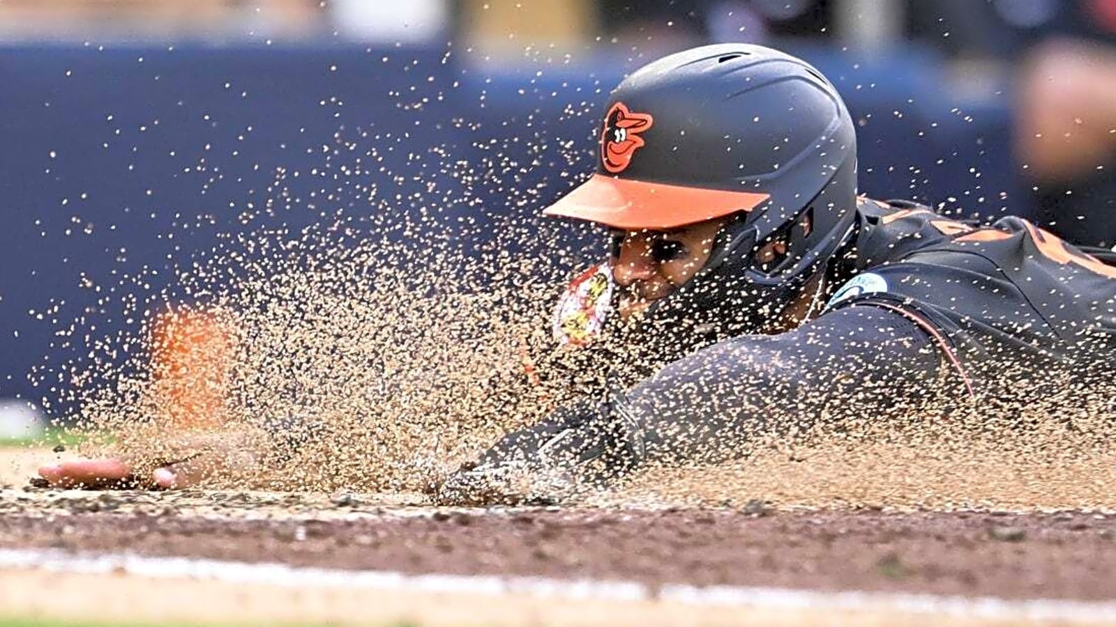 Dylan Beavers, Orioles fend off Padres