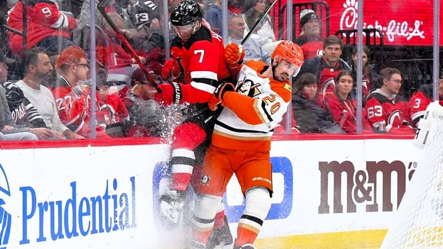 Devils overcome early deficit, race past Ducks 4-1