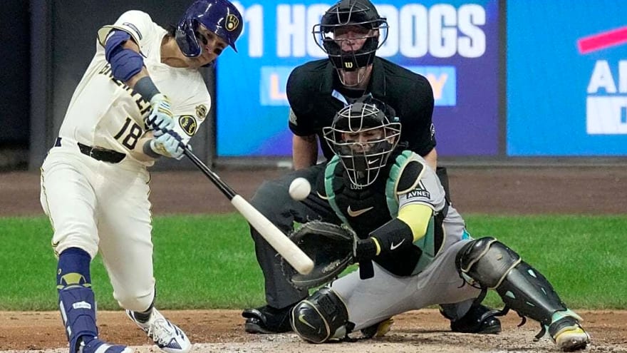 Brewers salvage blown lead with walk-off over Diamondbacks