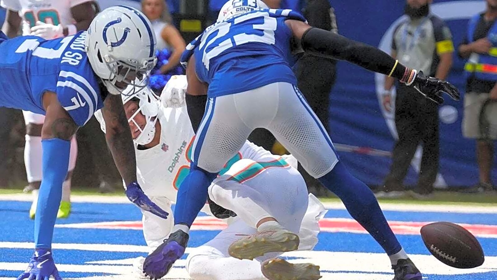 Colts CB Charvarius Ward (concussion) out vs. Broncos