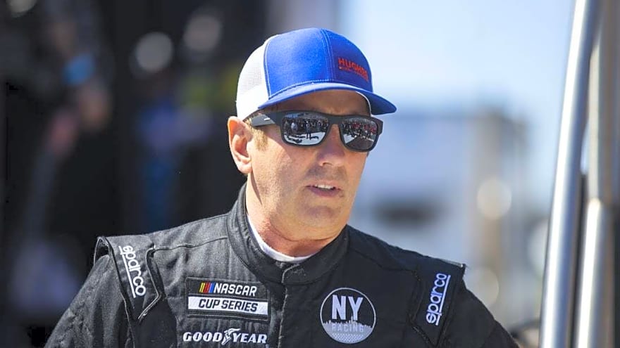Plane owned by ex-NASCAR driver Greg Biffle crashes; fatalities reported