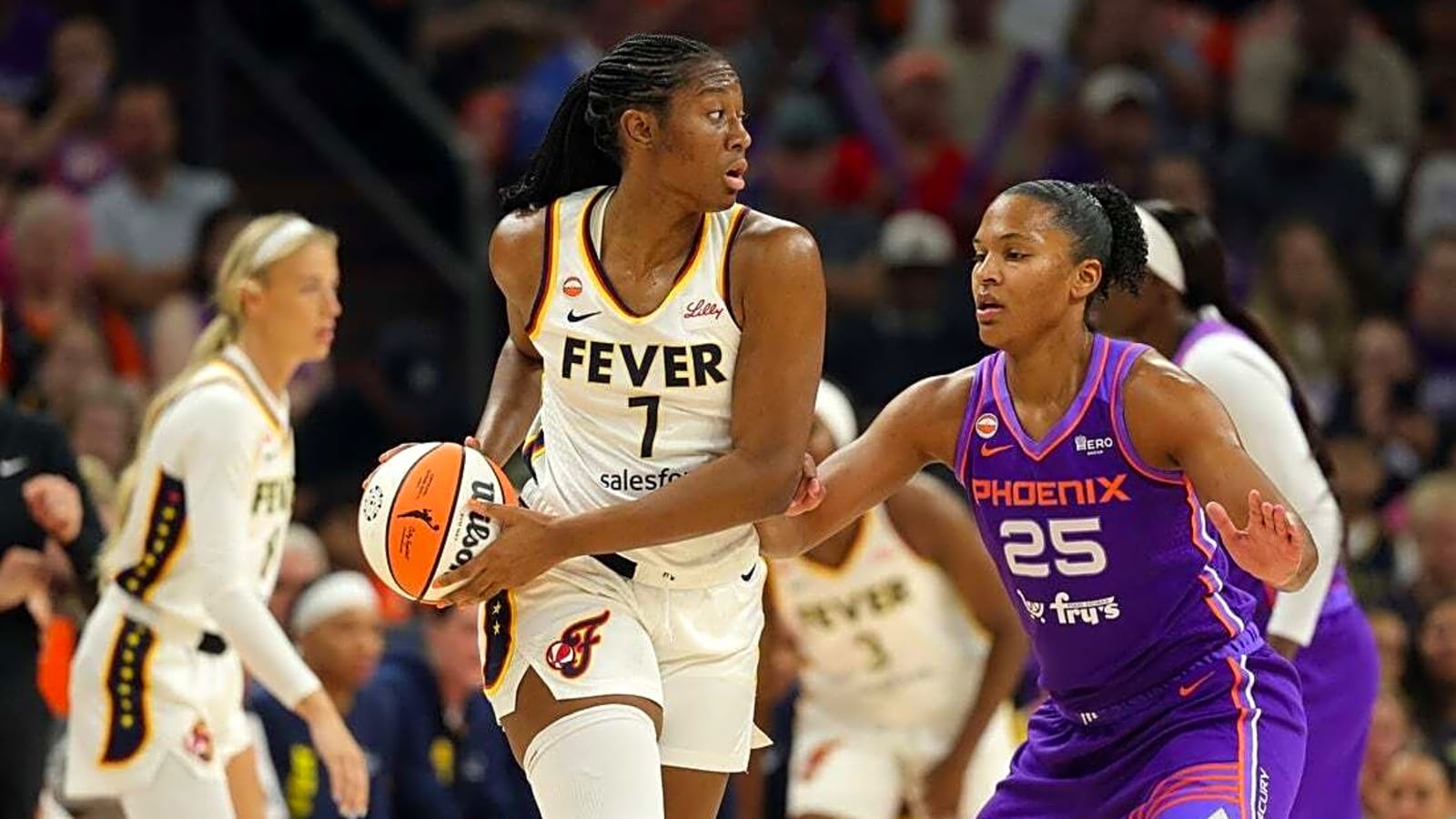 Kelsey Mitchell lifts Fever over Mercury in wild finish