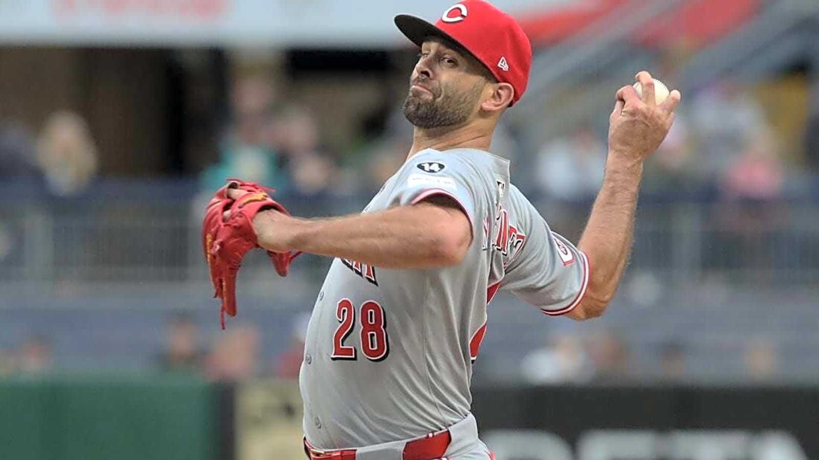 Reds, Royals each looking for winning formula