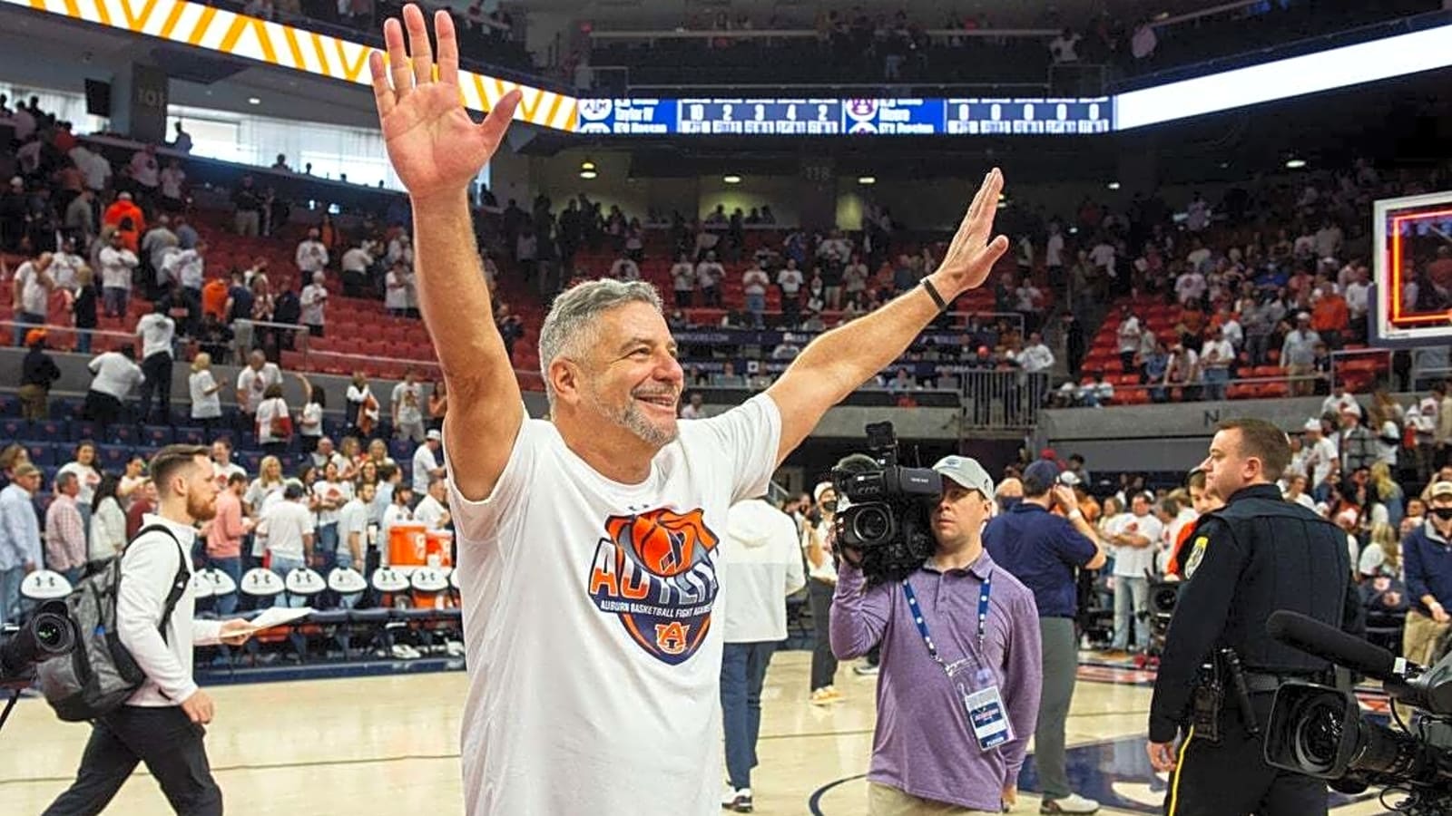 Ex-Auburn coach Bruce Pearl joins TNT Sports as analyst