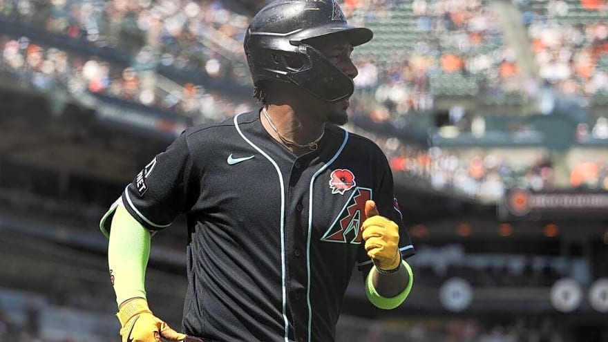 Diamondbacks swing away at Giants, nab series-opening win