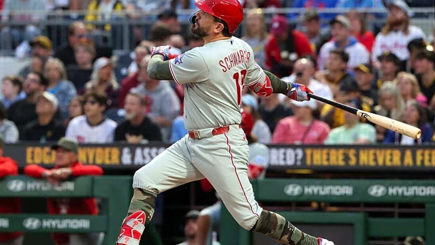 Phillies erase 6-run deficit, down Pirates in 10 innings