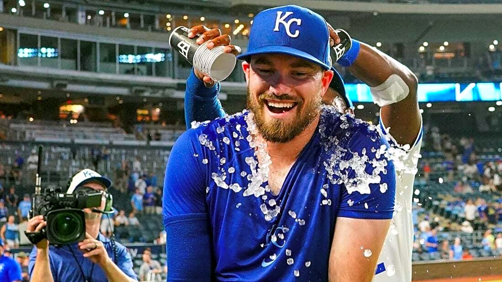 'Relentless' Royals picking up steam entering rematch vs. Giants
