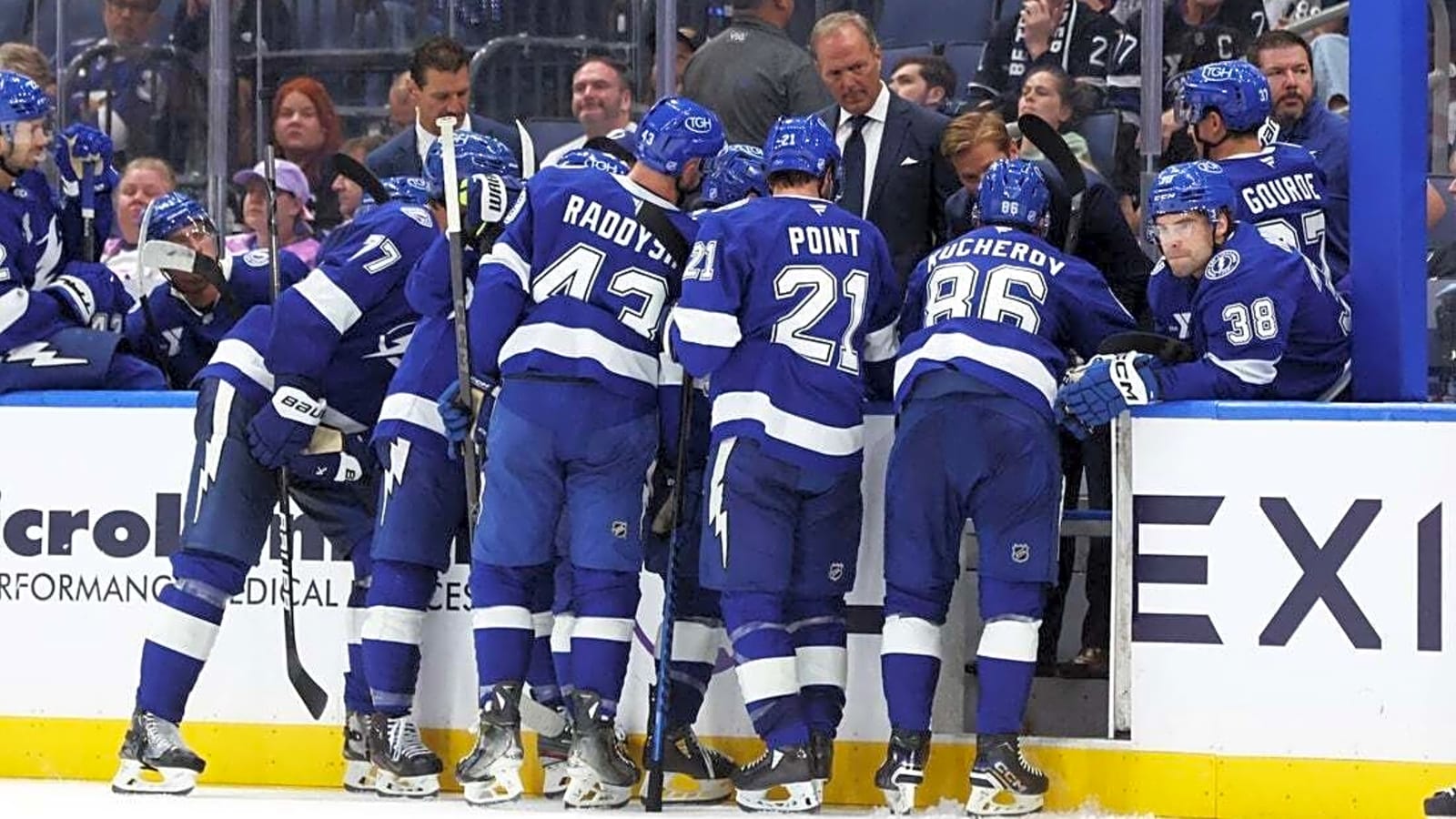 Lightning regroup after collapse, host Devils in first-win bid