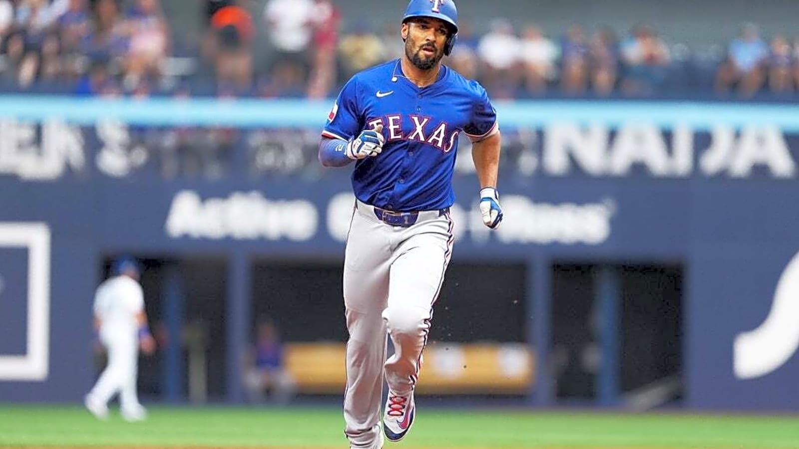 Rangers crush 4 HRs, Nathan Eovaldi shines in win over Blue Jays