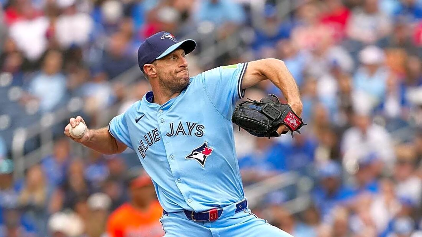 Blue Jays out to snap skid vs. Royals as AL East lead shrinks