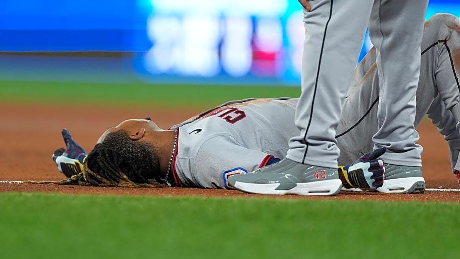 Guardians 3B Jose Ramirez (leg) exits vs. Blue Jays