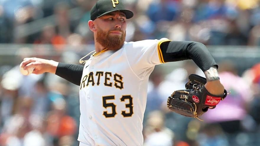Twins seek series victory vs. slumping Pirates