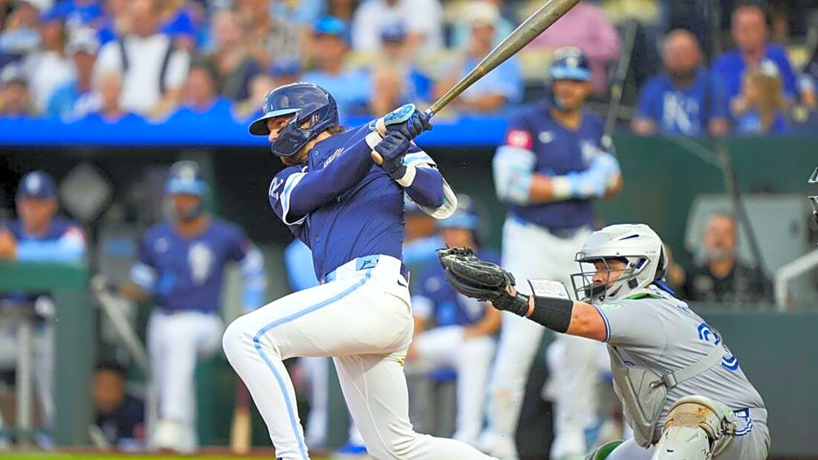 Royals collect team-record 27 hits in 20-1 rout of Jays