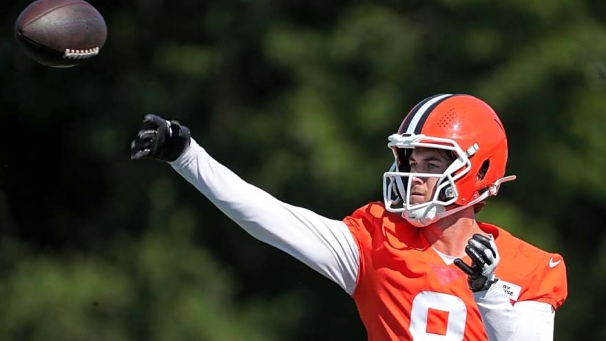 Kenny Pickett takes first-team reps, Browns GM open to keeping 4 QBs
