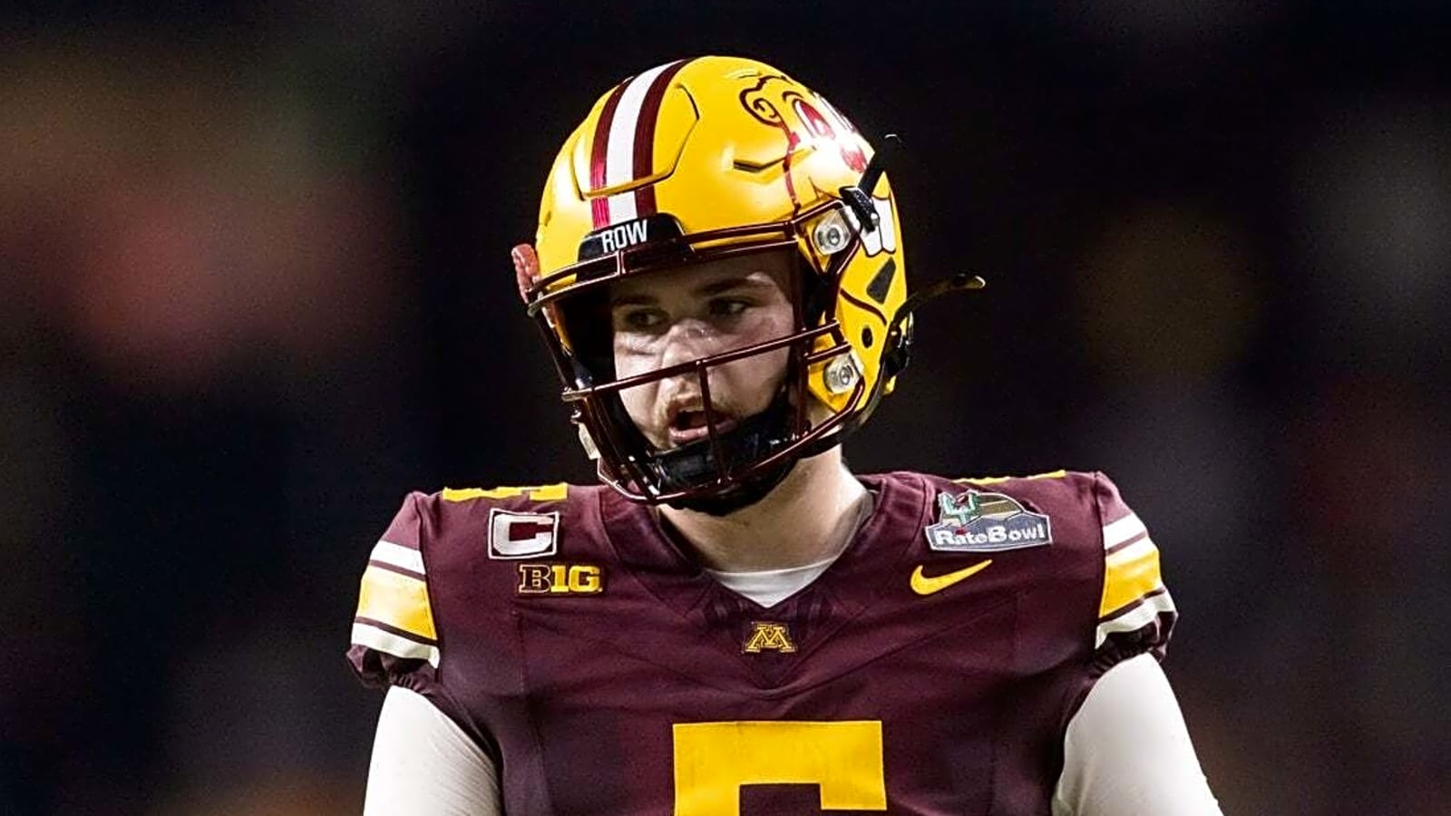 Minnesota QB Drake Lindsey arrested on fake ID, alcohol charges