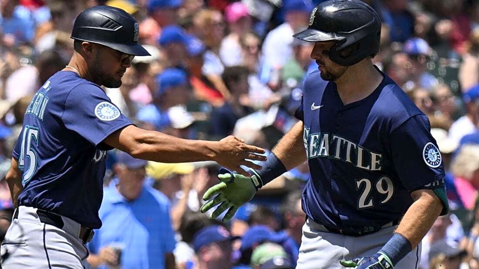 Cal Raleigh hits two homers as Mariners topple Cubs