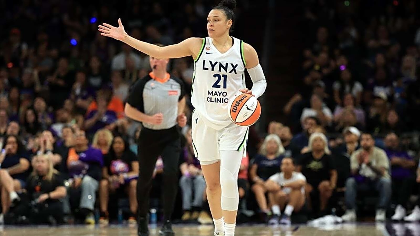 Lynx ignoring doubters, heading into matchup vs. Sky