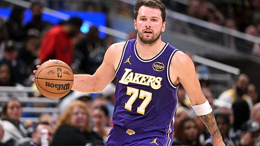 Lakers return home from successful trip to face spiraling Nets