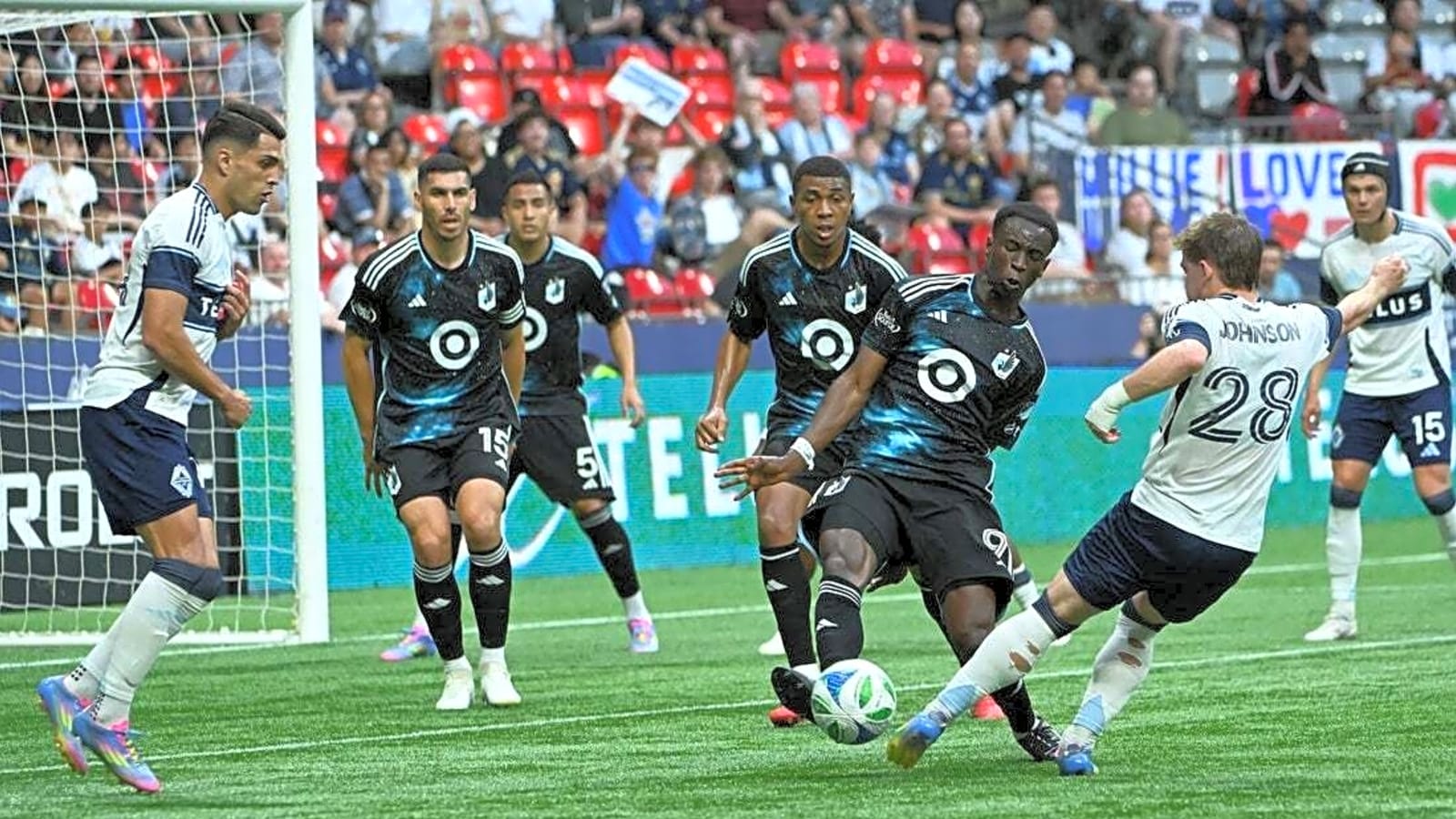 Whitecaps tie Minnesota United, extend unbeaten streak to 10
