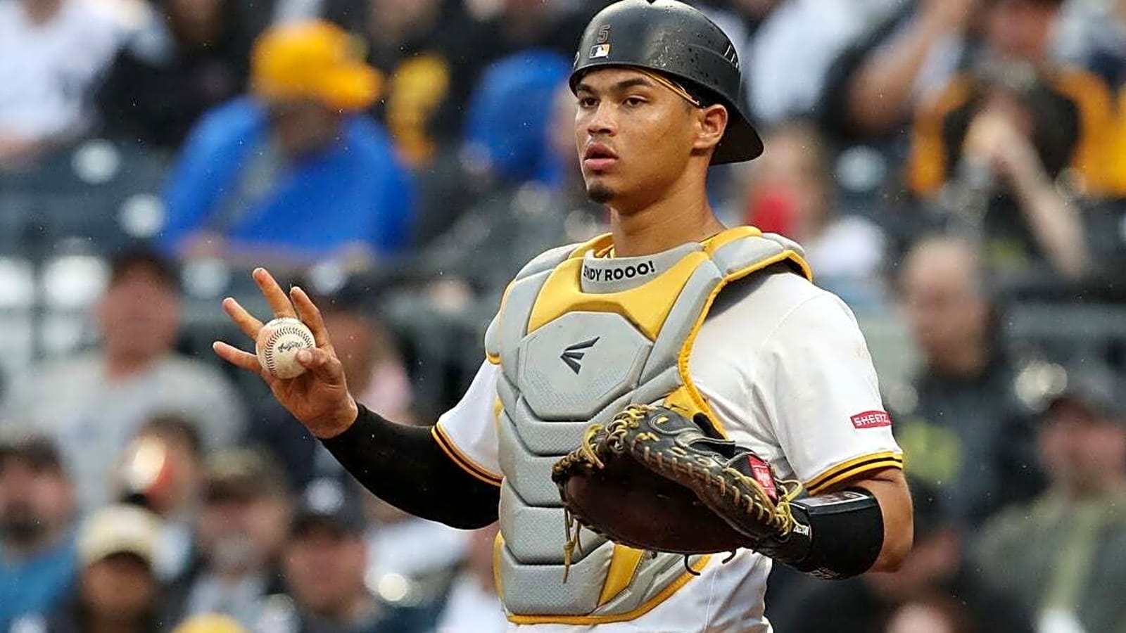 Pirates placing C/1B Endy Rodriguez (finger) on IL