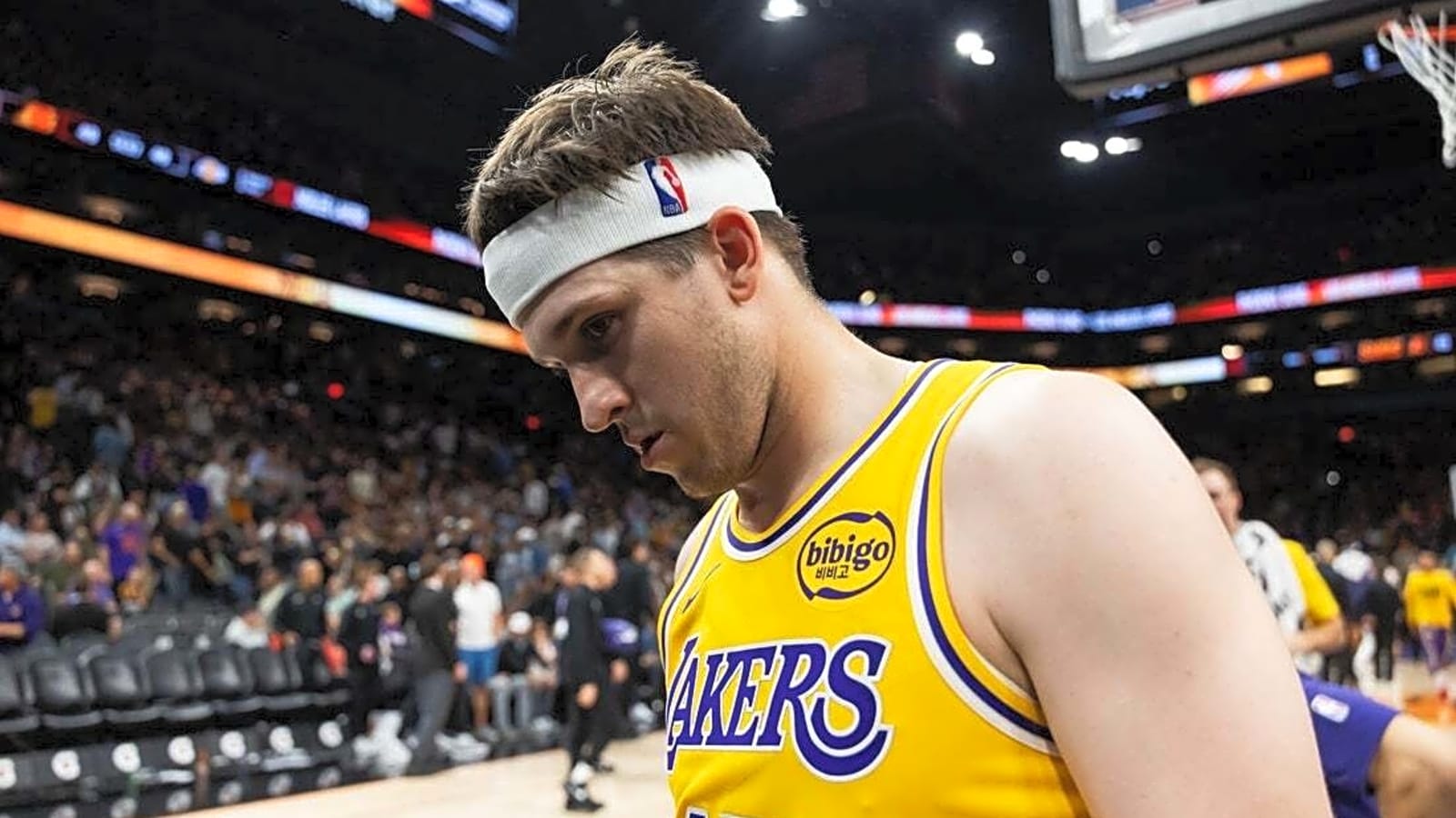 Lakers G Austin Reaves (oblique) set to undergo MRI