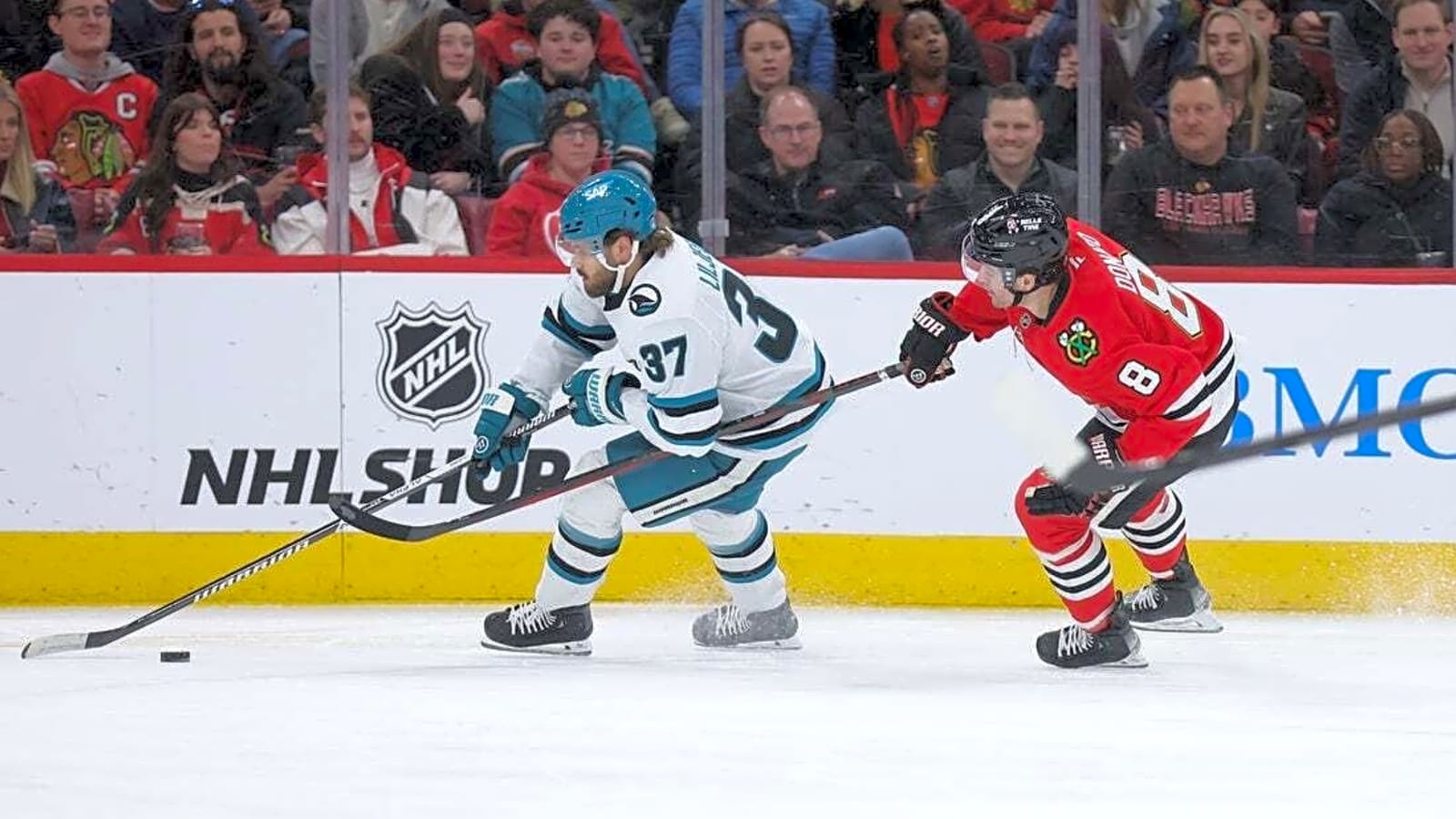 Ryan Donato's big night powers Blackhawks over Sharks