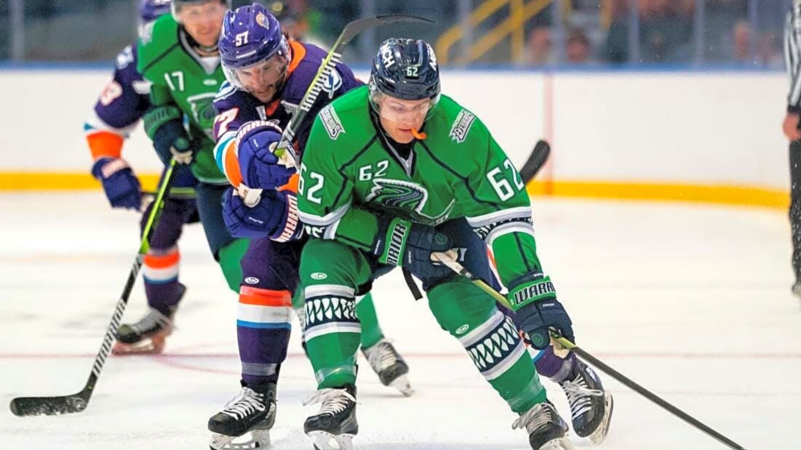 ECHL players go on strike; games postponed