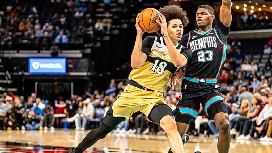 Wizards pick up rare win at short-handed Grizzlies' expense