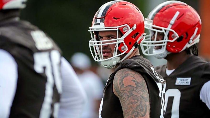 Browns release OT Jack Conklin, re-sign P Corey Bojorquez