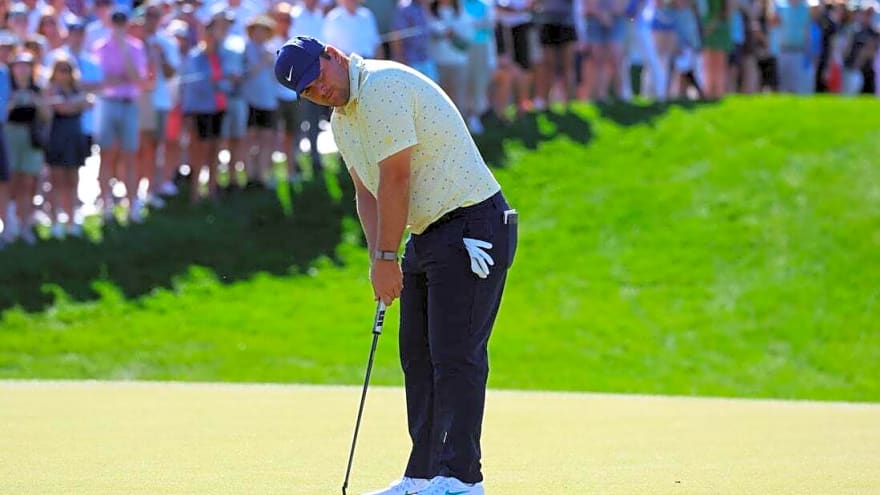 Chris Gotterup on top, Scottie Scheffler in trouble at WM Phoenix Open