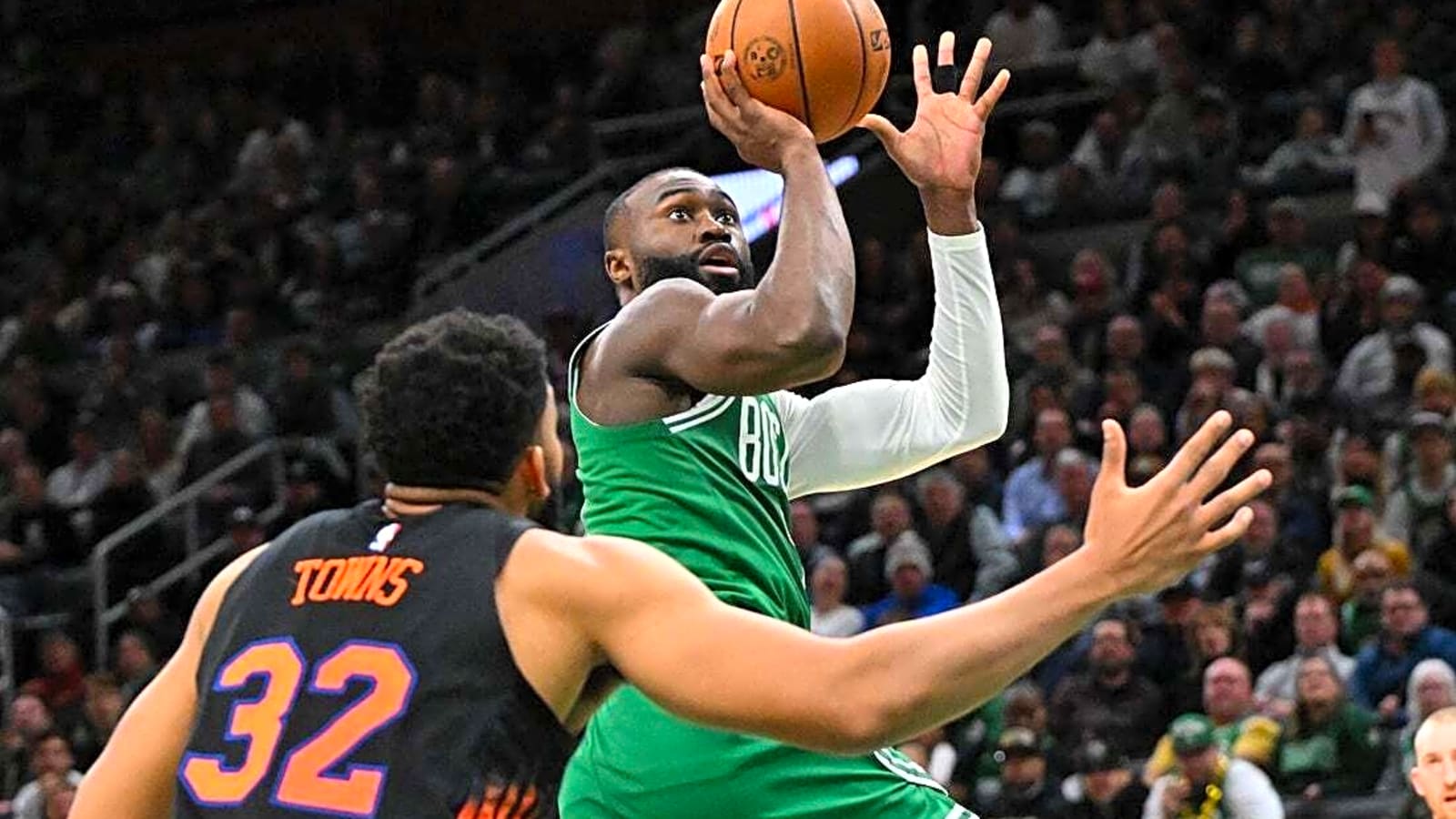 NBA roundup: Jaylen Brown (42), Celtics hold off Knicks