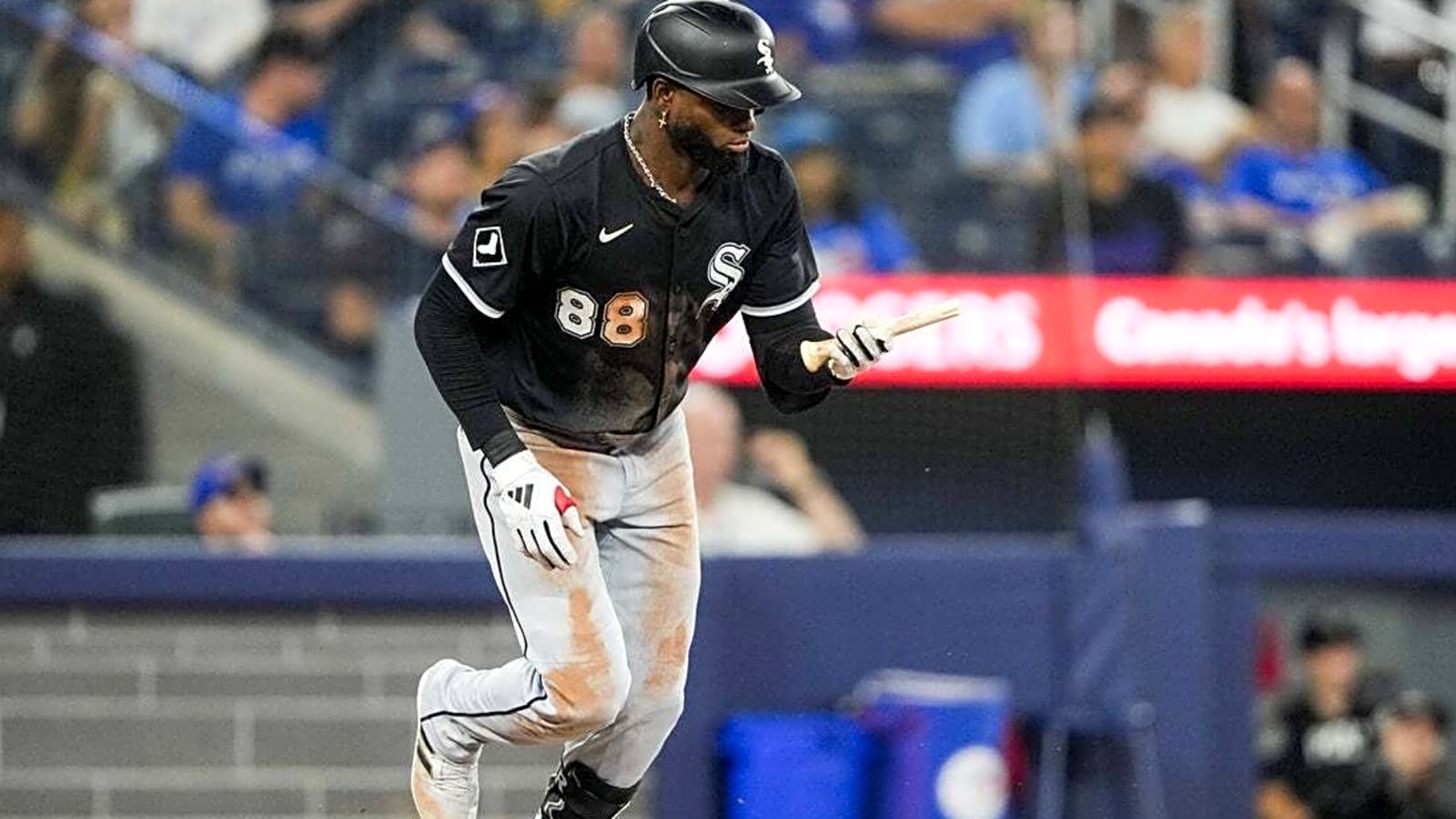 White Sox reinstate OF Luis Robert Jr. (hamstring) from IL