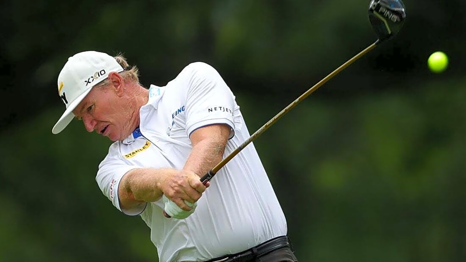 Ernie Els grabs lead going into final round of Ally Challenge