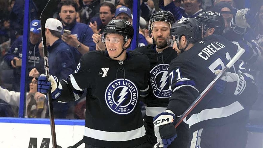 Fresh off big rally, Lightning welcome Blues to end homestand