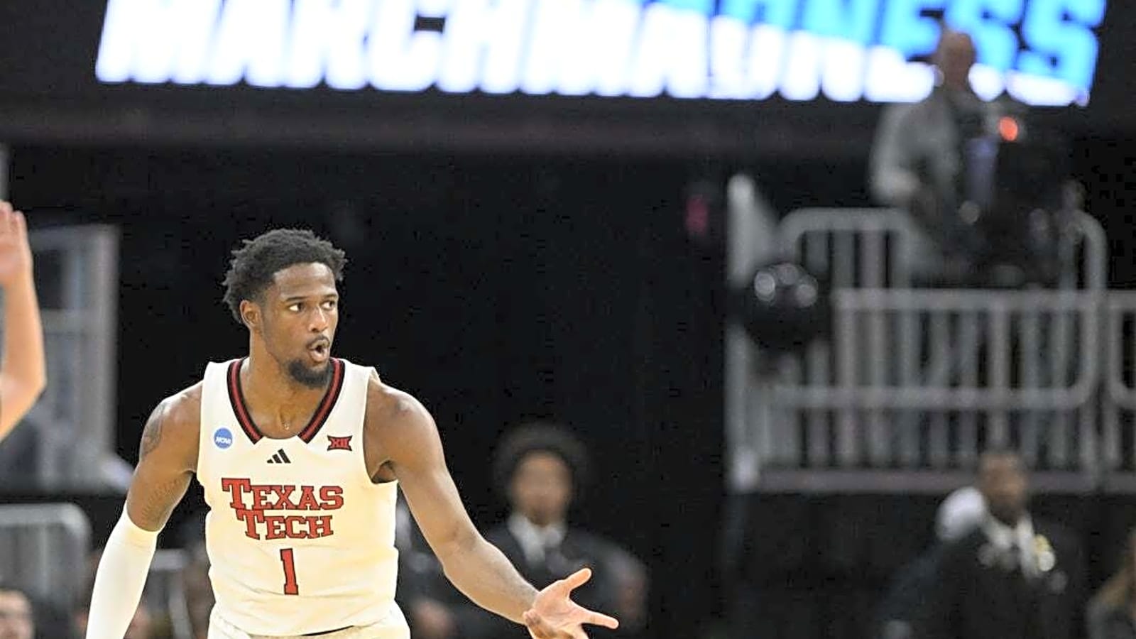 Ex-Texas Tech G Kevin Overton joining Auburn