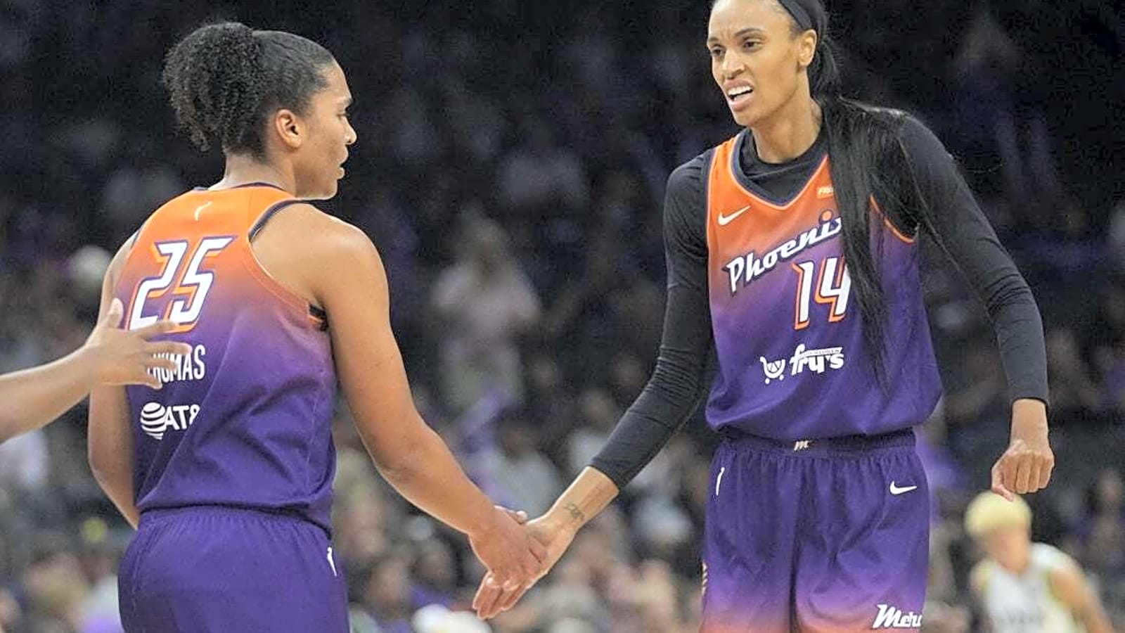 Alyssa Thomas nets career high 29, leads Mercury over Lynx