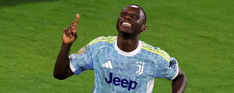 ‘Catastrophic’ summer signing accused of playing the disappearing act at Tottenham