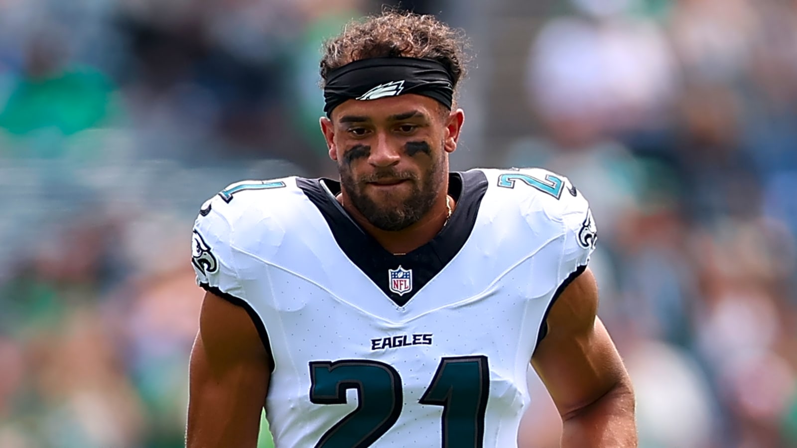 Falcons, Eagles pull off trade of veteran safety 