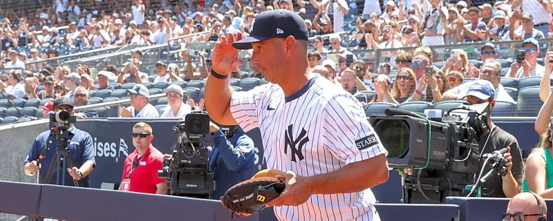 Jorge Posada takes shots at his former team Yankees