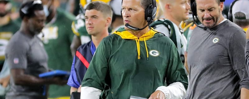 Broadcast catches ex-Packers DC Joe Barry’s message to Aaron Rodgers after MNF