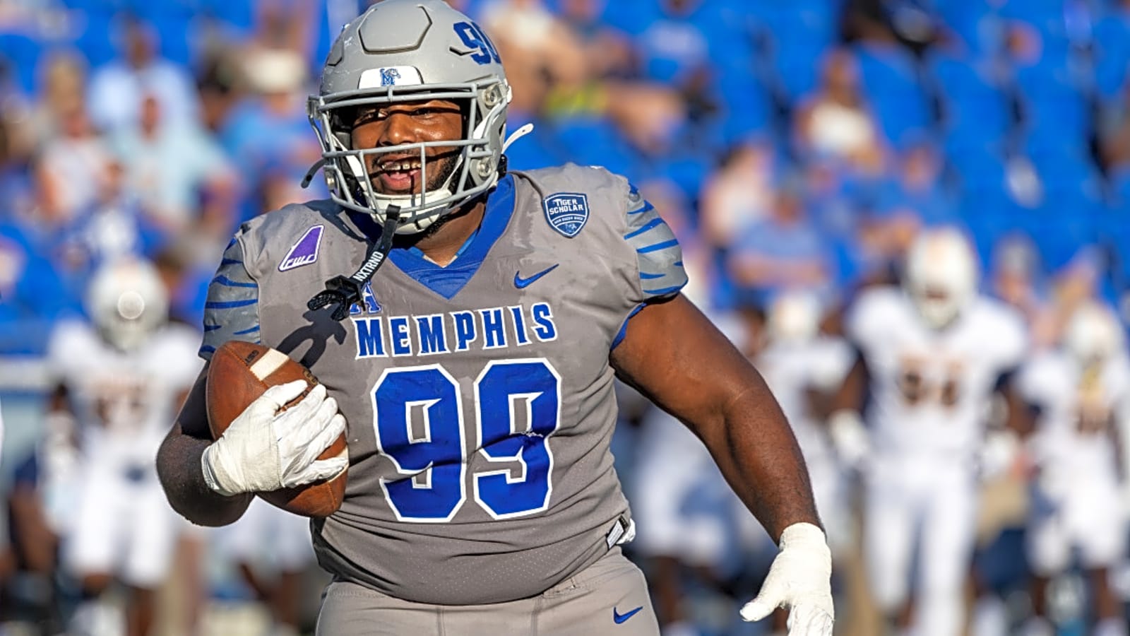 Arkansas vs Memphis Prediction: Can the Tigers Take a Big Step Towards the College Football Playoff?