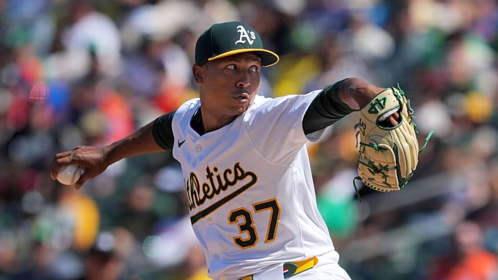 Athletics lose $10M reliever to season-ending injury