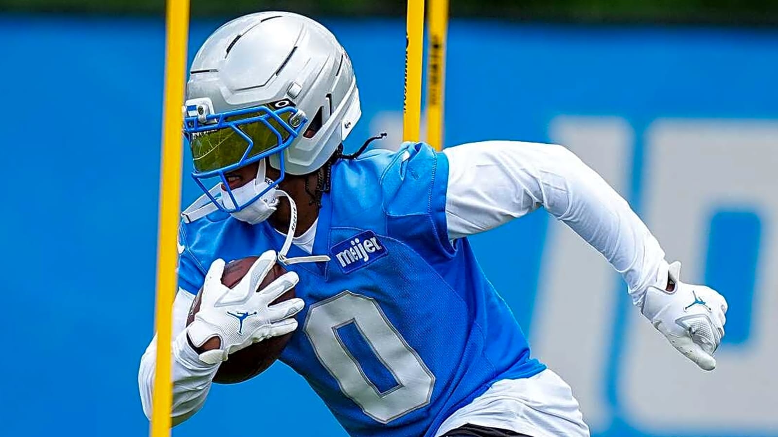 Lions' Gibbs breaks silence on hold-in; fans won't like his comments