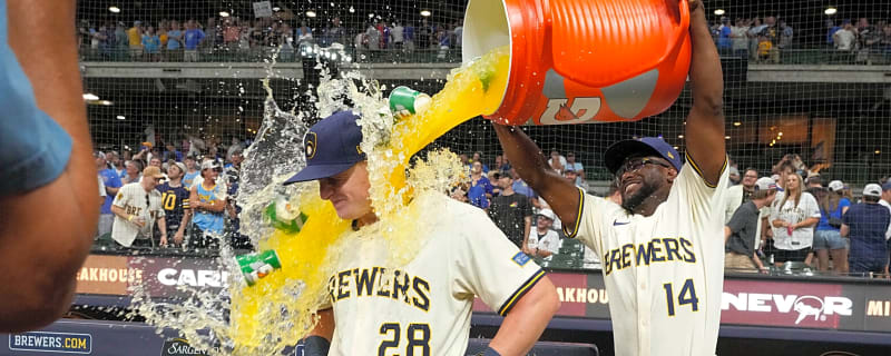 Vaughn lifts Brewers over Cubs with career-high RBI night